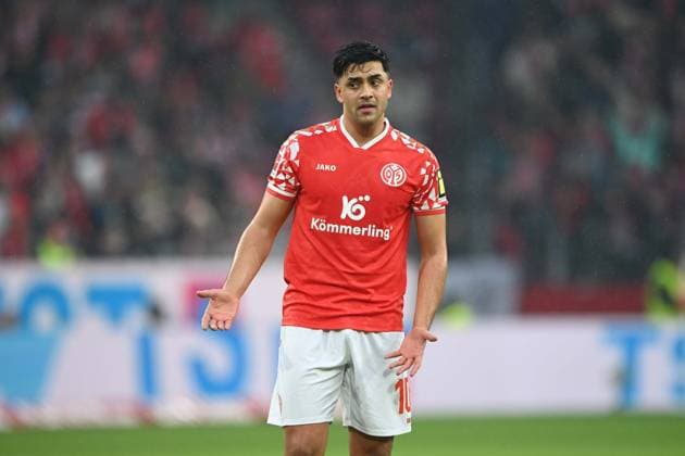 Nadiem AMIRI MZ Gestures, gestures, 1 FSV Mainz 05 MZ SV Werder Bremen HB 1 1 Soccer 1 Bundesliga Season 2025 2026, 9 Spieltag, Spieltag9, matchday9, am 01 11 2025, MEWA Arena Mainz DFL regulations prohibit any use of photographs as image sequences and or quasi video Â