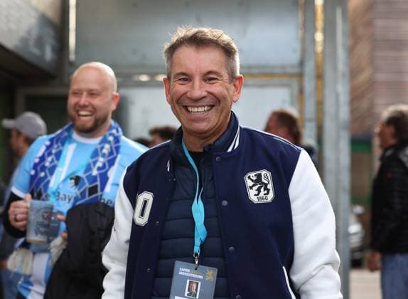 Football, Men, 3 Liga, Season 2025 2026, TSV 1860 Munich FC Energie Cottbus, Grünwalder Stadion Gernot Mang, President TSV 1860 Munich head, upper body, smiling, grinning