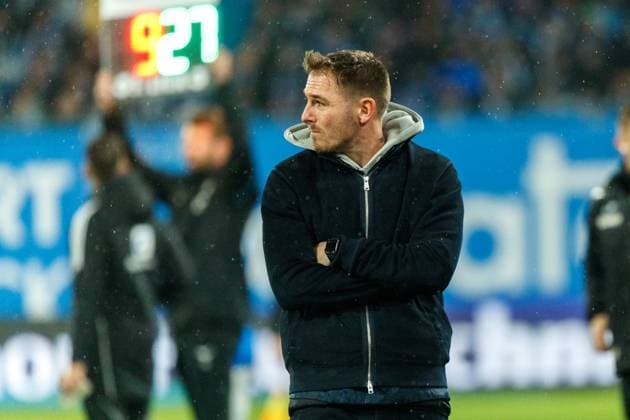 Coach Tobias Strobl Verl GER, FC Hansa Rostock vs SC Verl, Football, Men, 3 Liga, Matchday 13, Season 2025 2026, 01 11 2025 Rostock Ostseestadion Mecklenburg Vorpommern Germany