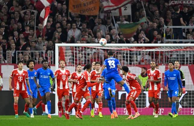 Penalty area scene, goal area scene Arthur Bayer 04 Leverkusen 13 FC Bayern Muenchen FCB vs Bayer 04 Leverkusen B04 01 11 2025 DFL REGULATIONS PROHIBIT ANY USE OF PHOTOGRAPHS AS IMAGE SEQUENCES AND OR QUASI VIDEO FC Bayern Muenchen FCB vs Bayer 04 Leverkusen B04