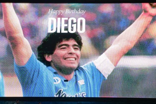 2025-11-01 Napoli SCC v Como 1907 - Italian Serie A NAPLES, ITALY - NOVEMBER 1: Sign Happy Birthday Diego Maradonna during the Italian Serie A match between Napoli SCC and Como 1907 at Diego Armando Maradonna Stadium on November 1, 2025 in Naples, Italy. Naples Diego Armando Maradonna Stadium Italy Content not available for redistribution in The Netherlands directly or indirectly through any third parties. Copyright: xCiroxSantangelox