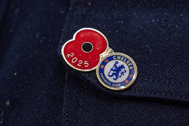 Tottenham Hotspur v Chelsea FC, Premier League, Football, The Tottenham Hotspur Stadium, London, UK - 01 Nov 2025 Poppy and Chelsea FC pin London The Tottenham Hotspur Stadium Tottenham GBR, UK NEWSPAPERS OUT Copyright: xEllixBirchx