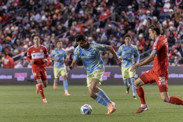 Tai Baribo (9 Philadelphia Union) in action during the round one playoff game two between Chicago Fire FC and Philadelphia Union on Saturday, November 1 at SeatGeek Stadium, Bridgeview, USA. (NO COMMERCIAL USAGE) Copyright: xShainaxBenhiyoun SPPx Sportspressphoto_SPR55740