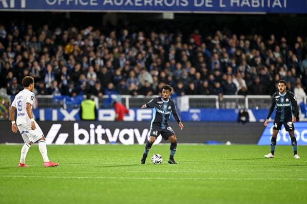 AJ Auxerre v Olympique de Marseille - Ligue 1 McDonald s 2025 2026 08 Angel GOMES (om) during the Ligue 1 McDonald s match between Auxerre and Marseille at Stade de L Abbe-Deschamps on November 1, 2025 in Auxerre, France. Auxerre France  Copyright: xIconxSportx 776408542