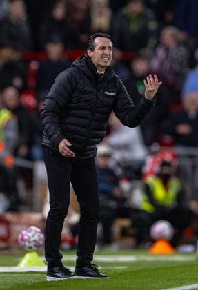 (251102) -- LIVERPOOL, Nov. 2, 2025 -- Aston Villa s head coach Unai Emery gestures during the English Premier League match between Liverpool FC and Aston Villa FC in Liverpool, Britain, on Nov. 1, 2025. FOR EDITORIAL USE ONLY. NOT FOR SALE FOR MARKETING OR ADVERTISING CAMPAIGNS. NO USE WITH UNAUTHORIZED AUDIO, VIDEO, DATA, FIXTURE LISTS, CLUB LEAGUE LOGOS OR LIVE SERVICES. ONLINE IN-MATCH USE LIMITED TO 45 IMAGES, NO VIDEO EMULATION. NO USE IN BETTING, GAMES OR SINGLE CLUB LEAGUE PLAYER PUBLICATIONS. (SP)BRITAIN-LIVERPOOL-FOOTBALL-PREMIER LEAGUE-LIVERPOOL VS ASTON VILLA (Xinhua)