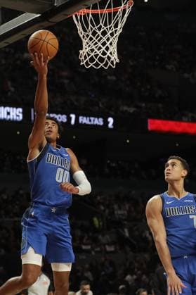 Dallas Mavericks v Detroit Pistons Max Christie 00 of Dallas Mavericks drives to the basket during the Match against Detroit Pistons at Mexico City Arena. Detroit Pistons beats Dallas Mavericks 122-110. on November 1, 2025 in Mexico City, Mexico. (Photo by Ian Robles Eyepix Group) Copyright: xIanxRobles xEyepixxGroupx 016A2188jpeg