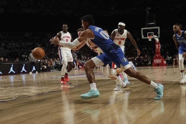 Dallas Mavericks v Detroit Pistons Max Christie 00 of Dallas Mavericks drives to the basket during the Match against Detroit Pistons at Mexico City Arena. Detroit Pistons beats Dallas Mavericks 122-110. on November 1, 2025 in Mexico City, Mexico. (Photo by Ian Robles Eyepix Group) Copyright: xIanxRobles xEyepixxGroupx 016A2262jpeg