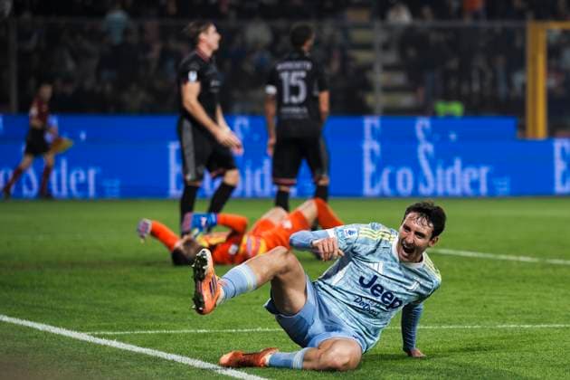 US Cremonese v Juventus FC - Serie A Andrea Cambiaso of Juventus FC celebrates after scoring a goal during the Serie A football match between US Cremonese and Juventus FC. Cremona Italy Copyright: xNicolòxCampox