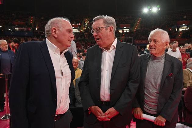 from left Uli HOENESS Höness,Honorary President Bayern Muenchen ,Karl HOPFNER FC Bayern Muenchen Bernd RAUCH Annual General Meeting 2025 of FC Bayern Muenchen e V on 02 11 2025, Rudi Sedlmayer Halle Â