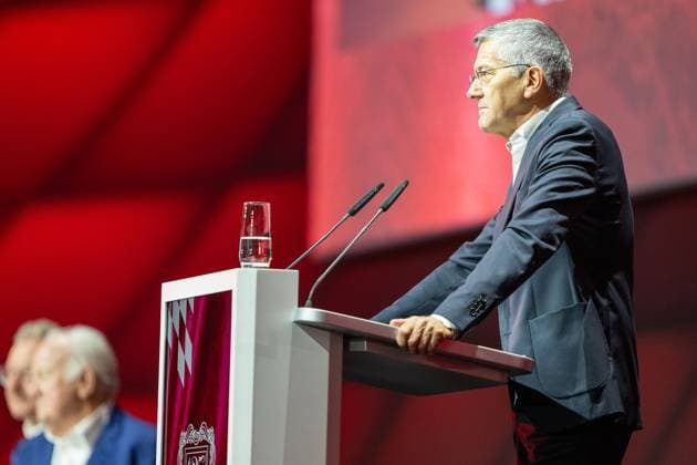 Herbert Hainer FC Bayern Muenchen, President , GER, FC Bayern Muenchen, Football, Bundesliga, Annual General Meeting FC Bayern Muenchen eV 2025, 02 11 2025, DFL DFB REGULATIONS PROHIBIT ANY USE OF PHOTOGRAPHS AS IMAGE SEQUENCES AND OR QUASI VIDEO, GER, FC Bayern Muenchen, Football, Bundesliga, Annual General Meeting FC Bayern Muenchen eV 2025, 02 11 2025 Muenchen Copyright: xEibner-Pressefotox EP_EER