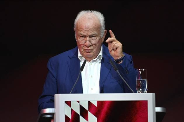 Speech Walter MENNEKES 2 Vice President FC Bayern Muenchen , Annual General Meeting 2025 of FC Bayern Muenchen e V on 02 11 2025, Rudi Sedlmayer Halle