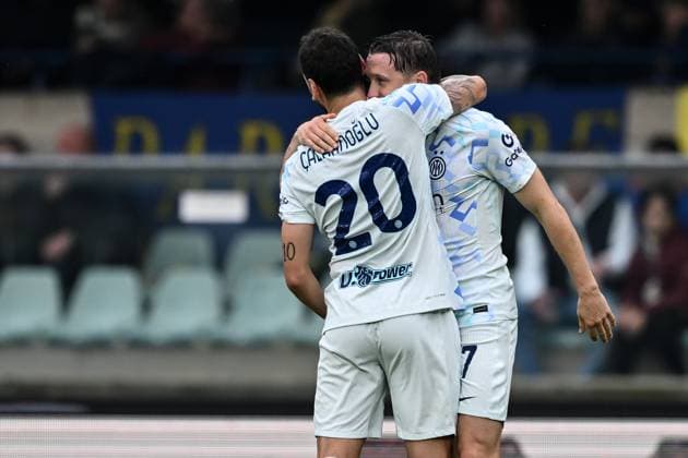 Mg Verona 02 11 2025 - campionato di calcio serie A Hellas Verona-Inter foto Matteo Gribaudi Image nella foto: esultanza gol Piotr Zielinski 
