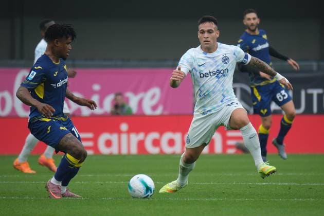 Lautaro Martinez of FC Internazionale during the soccer match between Hellas Verona FC and FC Internazionale, MD10 of Serie A Enilive Italian soccer championship 2025 2026 at Marcantonio Bentegodi Stadium on November 2, 2025, Verona, Italy.  Copyright: xRobertoxTommasini IPAxSportx xipa-agency.netx xx IPA_67395254 IPA_Agency_IPA67395254