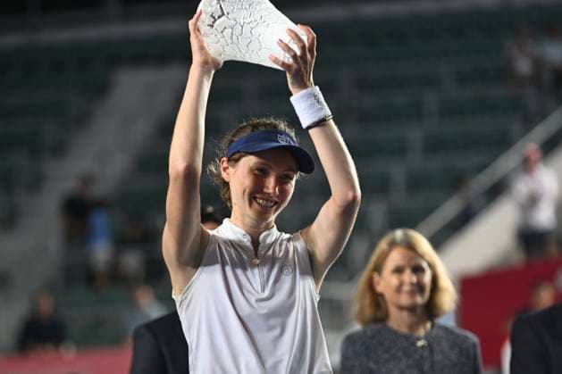 Cristina Bucsa Get Runner-up Of WTA250 Moldovan-Spanish tennis player Cristina Bucsa catch the Runner-up trophy at the Hong Kong Tennis Open on November 2, 2025 in Hong Kong. (Photo by Kobe Li Nexpher Images) Hong Kong