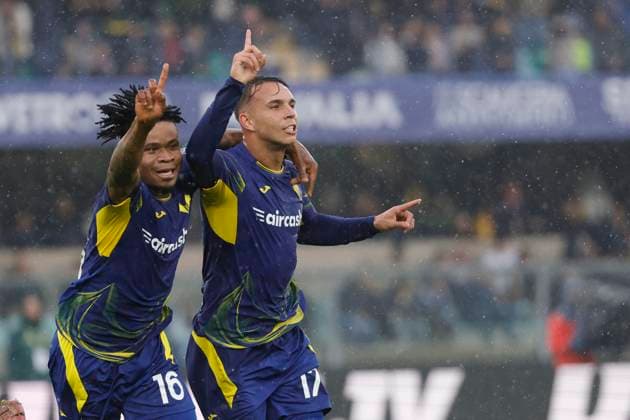 November 2, 2025, Verona, VR: Hellas Verona s Giovane jubilates after scoring the goal 1-1 during the Italian Serie A soccer match Hellas Verona FC vs Inter FC at Stadio Marcantonio Bentegodi in Verona, Italia, 2 November 2025. .ANSA EMANUELE PENNACCHIO. Soccer: Serie A; Hellas Verona FC Vs Inter FC  - ZUMAa110 20251102_zaf_a110_025 Copyright: xEmanuelexPennacchiox