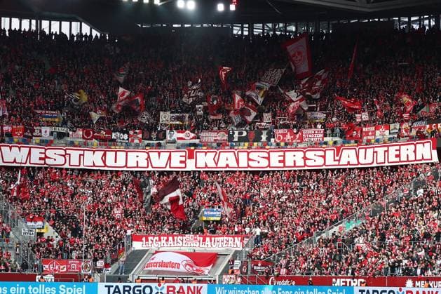 02 11 2025, xmohx, Fußball 2 Bundesliga, Fortuna Duesseldorf 1 FC Kaiserslautern v l emotions, fans, mood, flags, logo, 1 FC Kaiserslautern, red white, teufel fkl DFL DFB REGULATIONS PROHIBIT ANY USE OF PHOTOGRAPHS as IMAGE SEQUENCES and or QUASI VIDEO Duesseldorf