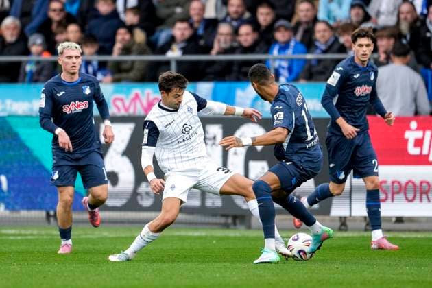 v li Francisco Mascarenhas Masca, SVWM, 38 , Ruben Reisig TSG II, 17 , duel, duel scene, duel, tackle, tackling, dynamics, action, 02 11 2025, Sinsheim Germany , Football, 3 Liga, TSG 1899 Hoffenheim II SV Waldhof Mannheim, DFB DFL REGULATIONS PROHIBIT ANY USE OF PHOTOGRAPHS AS IMAGE SEQUENCES AND OR QUASI VIDEO xozx