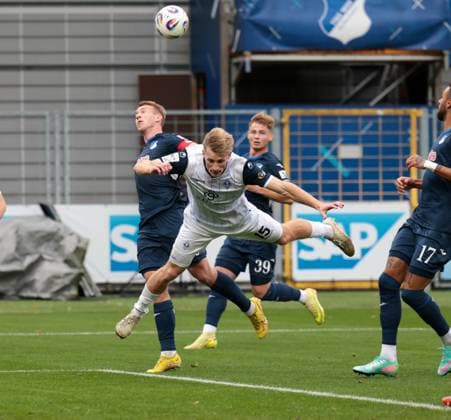 02 11 2025, xhettx, Soccer 3 Liga, TSG 1899 Hoffenheim U23 SV Waldhof Mannheim v l Malte Karbstein SV Waldhof Mannheim, 15 is prevented from attempting a header DFL DFB REGULATIONS PROHIBIT ANY USE OF PHOTOGRAPHS as IMAGE SEQUENCES and or QUASI VIDEO Hoffenheim