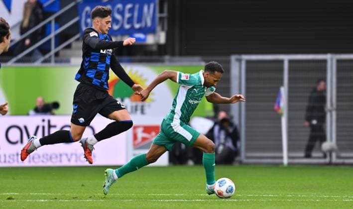 02 11 2025 Soccer Season 2025 2026 2 Soccer Bundesliga 11 Matchday SC Paderborn 07 SCP SpVgg Greuther Fürth SGF Kleeblatt Sportfoto Zink xwoxzix DFL regulations prohibit any use of photographs as image sequences and or quasi video only for editorial use Stefano Marino 30, SC Paderborn 07 Julian Green 37, SpVgg Greuther Fürth
