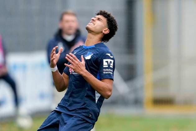 Ayoube Amaimouni Echghouyab TSG II, 7 , player of TSG 1899 Hoffenheim II U23 , single image, single photo, action, action, looking disappointed, disappointment, frustration, disappointed, pessimistic, 02 11 2025, Sinsheim Germany , Soccer, 3 Liga, TSG 1899 Hoffenheim II SV Waldhof Mannheim, DFB DFL REGULATIONS PROHIBIT ANY USE OF PHOTOGRAPHS AS IMAGE SEQUENCES AND OR QUASI VIDEO xozx
