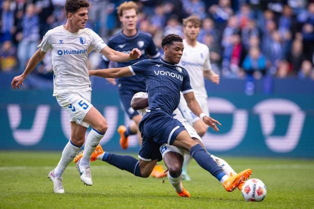 02 11 2025, 2 Bundesliga, Matchday 11, VfL Bochum 1848 1 FC Magdeburg, f l Tobias Müller 1 FC Magdeburg , Francis Onyeka VfL Bochum 1848 , Daniel Heber 1 FC Magdeburg , Bochum Vonovia Ruhrstadion NRW Germany xRHR PHOTO DEx Copyright: DennisxEwert RHR-FOTOx RHR-FOTO DE
