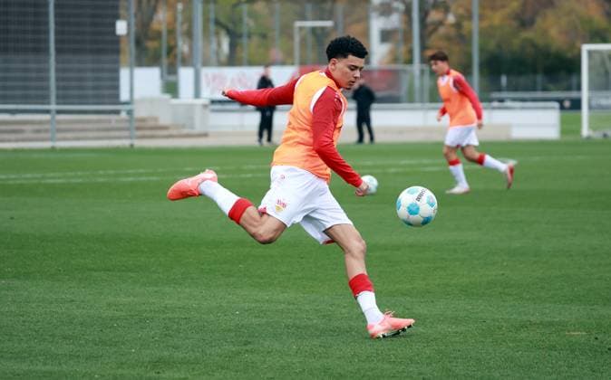 01 11 25 U19 VfB Stuttgart U19 1 FC Nürnberg Germany, Stuttgart, 01 11 2025, Football, U19 DFB Youth League, Season 2025 2026, U19 VfB Stuttgart U19 1 FC Nürnberg 2 2 Gabriel Bruno Zarrella VfB Stuttgart