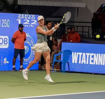 CHENNAI OPEN WTA, Tennis Damen 250 Chennai Open WTA 250 : Finals Singles T.JEN (INA) vs K. BIRRELL (AUS) T. Jen in action K. BIRRELL (AUS) in action Chennai SDAT Stadium, Nungambakkam. India Copyright: xSukumarxSukumarx