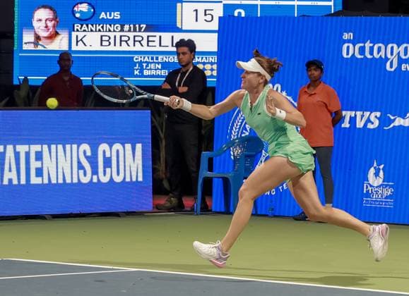 CHENNAI OPEN WTA, Tennis Damen 250 Chennai Open WTA 250 : Finals Singles T.JEN (INA) vs K. BIRRELL (AUS) K. BIRRELL in action K. BIRRELL (AUS) in action Chennai SDAT Stadium, Nungambakkam. India Copyright: xSukumarxSukumarx