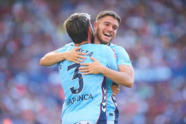 Sergio Carreira (Celta Vigo) and Oscar Mingueza (Celta Vigo) celebrates after scoring his team?s first goal during the LaLiga EA Sports match between Levante UD and RC Celta at Ciudad de Valencia on November 2, 2025 in Valencia, Spain. (Photo by Maria Jose Segovia DeFodi Images) Sergio Carreira Celta Vigo and Oscar Mingueza Celta Vigo celebrates after scoring his team?s first goal during the LaLiga EA Sports match between Levante UD and RC Celta at Ciudad de Valencia on November 2, 2025 in Valencia, Spain Photo by Maria Jose Segovia DeFodi Images