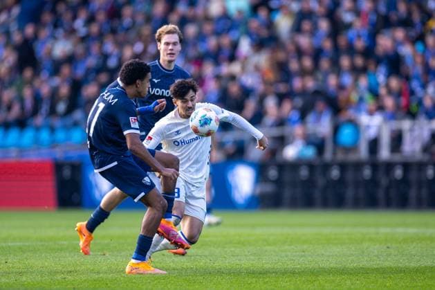 02 11 2025, 2 Bundesliga, Matchday 11, VfL Bochum 1848 1 FC Magdeburg, f l Francis Onyeka VfL Bochum 1848 , Mats Pannewig VfL Bochum 1848 , Laurin Ulrich 1 FC Magdeburg , Bochum Vonovia Ruhrstadion NRW Germany xRHR PHOTO DEx Copyright: DennisxEwert RHR-FOTOx RHR-FOTO DE