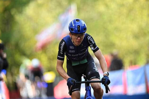 Dutch David Haverdings pictured in action during the elite men race of the Rapencross cyclocross in Lokeren, the second race (out of 8) of the X2O Badkamers Trophy, Sunday 02 November 2025. DAVIDxPINTENS  x138723905x