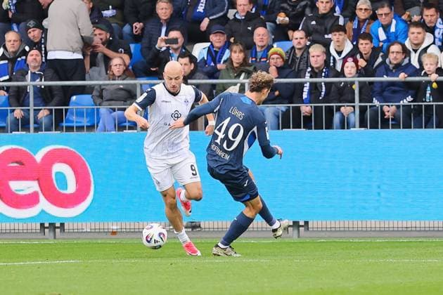 v li in duel Felix Lohkemper SV Waldhof Mannheim II, 9 , Yannik Luca Lührs TSG Hoffenheim II, 49 GER, TSG 1899 Hoffenheim II vs SV Waldhof Mannheim, Football, 3 Liga, Matchday 13, Season 2025 2026, 02 11 2025 DFL DFB REGULATIONS PROHIBIT ANY USE OF PHOTOGRAPHS as IMAGE SEQUENCES and or QUASI VIDEO GER,TSG 1899 Hoffenheim II vs Waldhof Mannheim, Football, 3 Liga, Matchday 13, Season 2025 2026, 02 11 2025 Hoffenheim Copyright: xEibner-Pressefoto JoergxHirschx EP_JHH