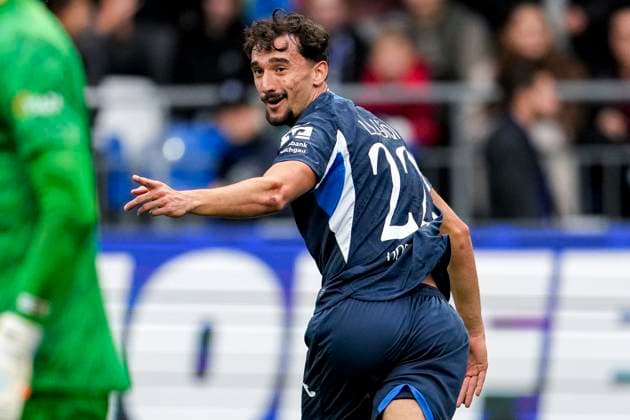 Goalscorer Arian Llugiqi TSG II, 22 , player of TSG 1899 Hoffenheim II U23 , cheers about the goal to 1 0, cheer, cheer, goal celebration, celebrate the goal, goal, celebration, cheers about the goal, rejoice, joy, rejoices, optimistic, positive, match scene, highlight, single image, single photo, action, action, 02 11 2025, Sinsheim Germany , Football, 3 Liga, TSG 1899 Hoffenheim II SV Waldhof Mannheim, DFB DFL REGULATIONS PROHIBIT ANY USE OF PHOTOGRAPHS AS IMAGE SEQUENCES AND OR QUASI VIDEO xozx