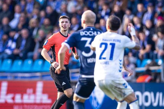 02 11 2025, 2 Bundesliga, Matchday 11, VfL Bochum 1848 1 FC Magdeburg, Referee Felix Wagner GER , Bochum Vonovia Ruhrstadion NRW Germany xRHR PHOTO DEx Copyright: DennisxEwert RHR-FOTOx RHR-FOTO DE