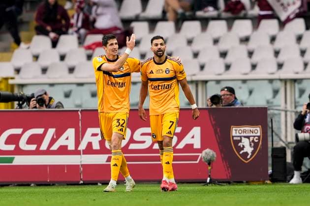 Pisa™s Stefano Moreo celebrates after scoring the 0-1 goal for his team during the Serie A soccer match between Torino Fc and Pisa at the Stadio Olimpico Grande Torino in Turin, north west Italy - November 2, 2025. - Soccer  Copyright: xFabioxFerrari LaPressex
