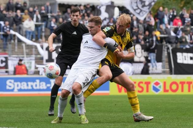 Sunday, 02 11 2025 Season 2025 2026 14 Matchday Regionalliga West at Stadion Rote Erde, Dortmund, Germany BV Borussia Dortmund U23 1 FC Bocholt Ben Vincent Hüning BVB