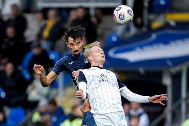 v li Arian Llugiqi TSG II, 22 , Julian Rieckmann SVWM, 21 , header, header duel, game scene, duel in the air, action, action, 02 11 2025, Sinsheim Germany , Football, 3 Liga, TSG 1899 Hoffenheim II SV Waldhof Mannheim, DFB DFL REGULATIONS PROHIBIT ANY USE OF PHOTOGRAPHS AS IMAGE SEQUENCES AND OR QUASI VIDEO xozx