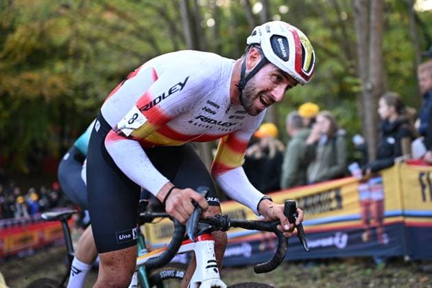 Spanish Felipe Orts Lloret pictured in action during the elite men race of the Rapencross cyclocross in Lokeren, the second race (out of 8) of the X2O Badkamers Trophy, Sunday 02 November 2025. DAVIDxPINTENS  x138724755x