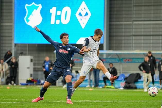 Soccer 3 Liga, Matchday 13, TSG Hoffenheim II SV Waldhof Mannheim on 02 11 2025 in Sinsheim Dietmar Hopp Stadion , Germany, Season 2025 2026 DFL REGULATIONS PROHIBIT ANY USE OF PHOTOGRAPHS AS IMAGE SEQUENCES AND OR QUASI VIDEO Diego Michel 28, SVWM shoots on goal, defended by Labes, Ben Opoku 45, TSGII Sinsheim Dietmar Hopp Stadion Germany Copyright: xChristophxKinzingerx