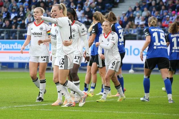 02 11 2025, xgrfx, Soccer Google Pixel Women Bundesliga, Hamburger SV Eintracht Frankfurt v l Tor, Amanda Ilestedt Eintracht Frankfurt DFL DFB REGULATIONS PROHIBIT ANY USE OF PHOTOGRAPHS as IMAGE SEQUENCES and or QUASI VIDEO Hamburg