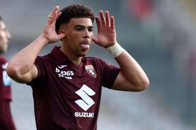 Torino Fc - Pisa SC Che Adams of Torino Fc celebrates after scoring a goal during the Serie A match beetween Torino Fc and Pisa SC at Stadio Olimpico on November 2, 2025 in Turin, Italy . Torino Stadio Olimpico Italy Copyright: xMarcoxCanonierox