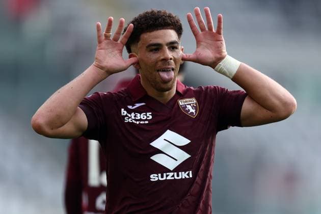Torino Fc - Pisa SC Che Adams of Torino Fc celebrates after scoring a goal during the Serie A match beetween Torino Fc and Pisa SC at Stadio Olimpico on November 2, 2025 in Turin, Italy . Torino Stadio Olimpico Italy Copyright: xMarcoxCanonierox