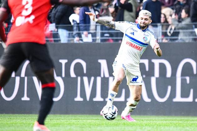 FOOTBALL : Stade Rennais vs RC Strasbourg - Ligue 1 - JournÃ e 11 - 02 11 2025 Julio Enciso (RC Strasbourg) RennesFrance  Copyright: xBaptistexAutissierx