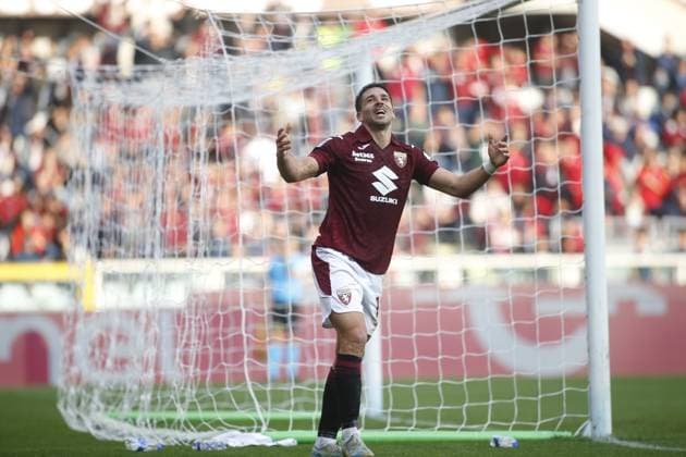 Giovanni Simeone of Torino FC during the Italian serie A, 2025-2026 season, football match between Torino FC and Pisa SC on 02 November 2025 at Stadio Olimpico Grande Torino, Turin, Italy. Photo Nderim Kaceli  Copyright: xNderimxKaceli IPAxSportx xipa-agency.netx xx IPA_67403275 IPA_Agency_IPA67403275