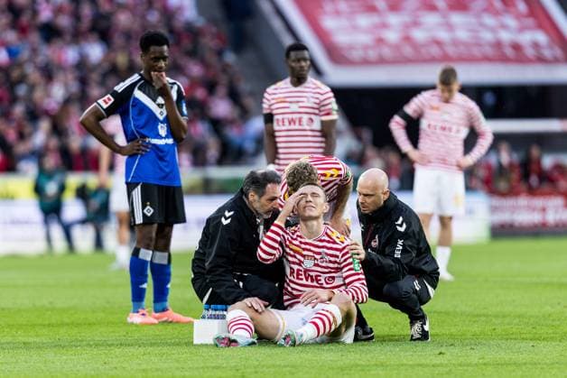 1 Fußball Bundesliga 1 FC Köln Hamburger SV 02 11 2025 Kristoffer Lund 1 FC Köln, 32 must be treated on the pitch 1 Fußball Bundesliga, 1 FC Köln Hamburger SV, Rheinenergiestadion am 02 11 2025 DFL REGULATIONS PROHIBIT ANY USE OF PHOTOGRAPHS AS IMAGE SEQUENCES AND OR QUASI VIDEO Copyright: xBEAUTIFULxSPORTS Wunderlx