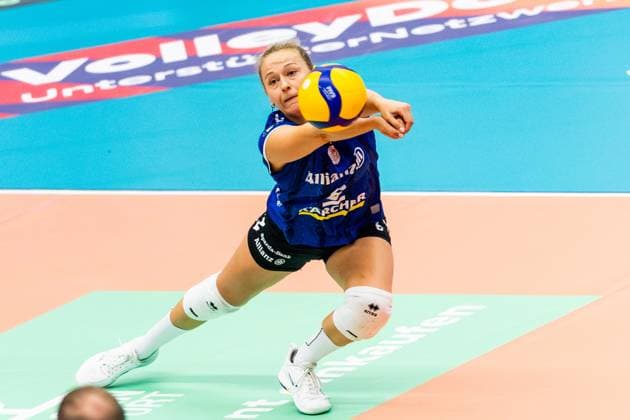 02 11 2025, GER, Volleyball, Women, 1 BL, Main Round, Season 25 26, Schwarz Weiss Erfurt Allianz MTV Stuttgart Antonia Stautz Allianz MTV Stuttgart 99089 Erfurt Sporthalle Sportanlage Rieths Thüringen Germany