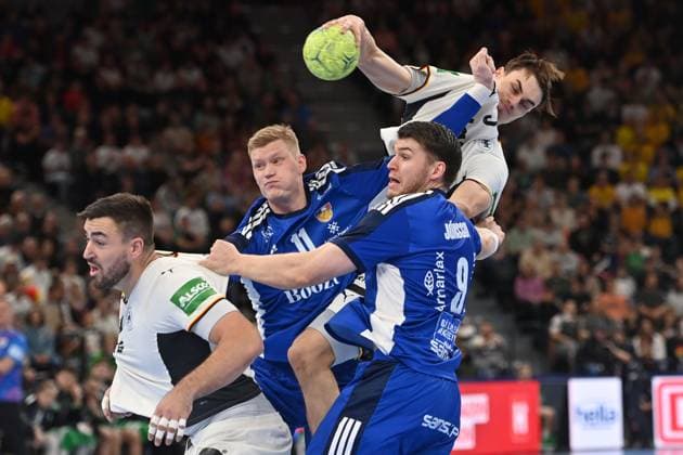 Julian KOESTER GER ,Action,duel with Jannik KOHLBACHER GER Handball Laenderspiel Deutschland GER Iceland ISL am 02 11 2023 SAP GARDEN