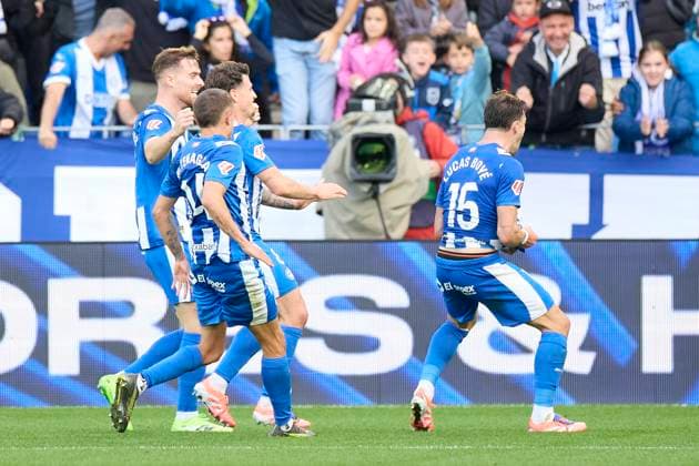 November 2, 2025, Vitoria, Alava, SPAIN: Lucas Boye of Deportivo Alaves celebrates after scoring the team s second goal during the LaLiga EA Sports match between Deportivo Alaves and RCD Espanyol at Mendizorrotza on November 2, 2025, in Vitoria, Spain. Vitoria SPAIN - ZUMAa181 20251102_zaa_a181_065 Copyright: xRicardoxLarreinax