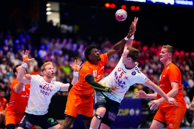 Handball, Golden League Norway Netherlands Trondheim 20251102 The Golden League handball match between Norway and the Netherlands in Trondheim Spektrum Photo Ole Martin Wold NTB Trondheim Norway EDITORIAL USE ONLY RESTRICTED USE FOR BETTING COMPANIES  Copyright: xOlexMartinxWoldx xNTBx