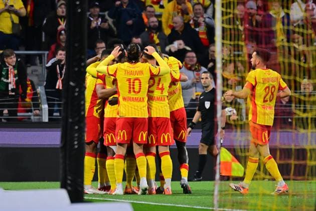 FOOTBALL : Lens vs Lorient - Ligue 1 - 02 11 2025 Odsonne Edouard ( 11 - Lens ) celebrates with teammates during the Ligue 1 match between RC Lens and FC Lorient at Stade Felix Bollaert on November 02, 2025 in Lens, France. ( Photo by federico pestellini psnewz ) - LensFrance  Copyright: xFedericoxPestellinix